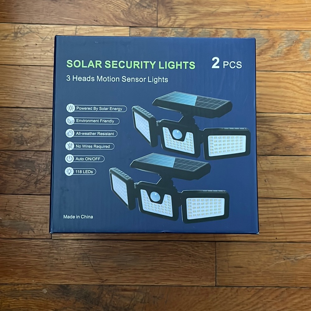 NWT 3 Head Waterproof Outdoor Solar Lights with Motion Sensor